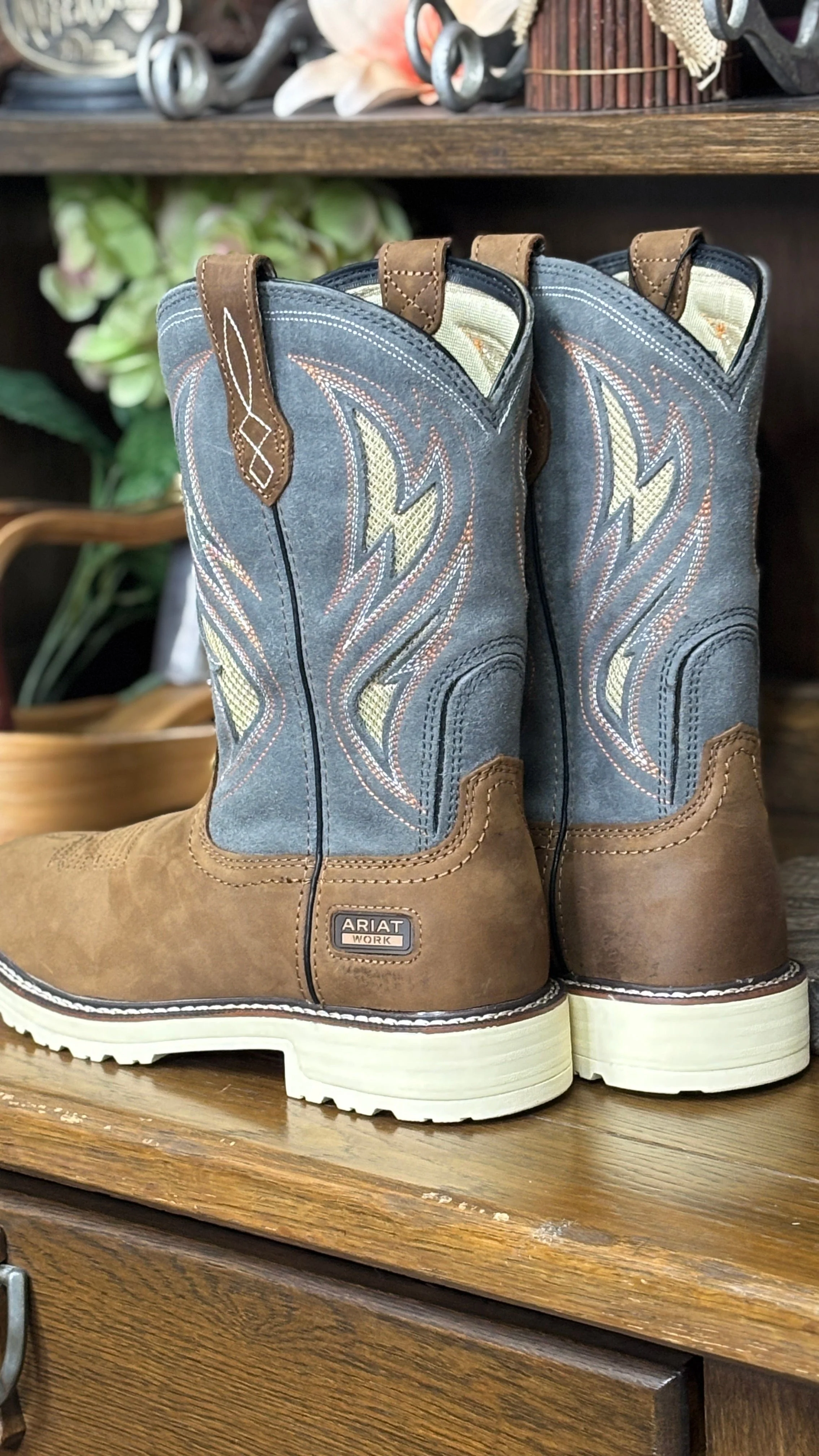 Activator VentTEK Work Boot by Ariat - Image 2