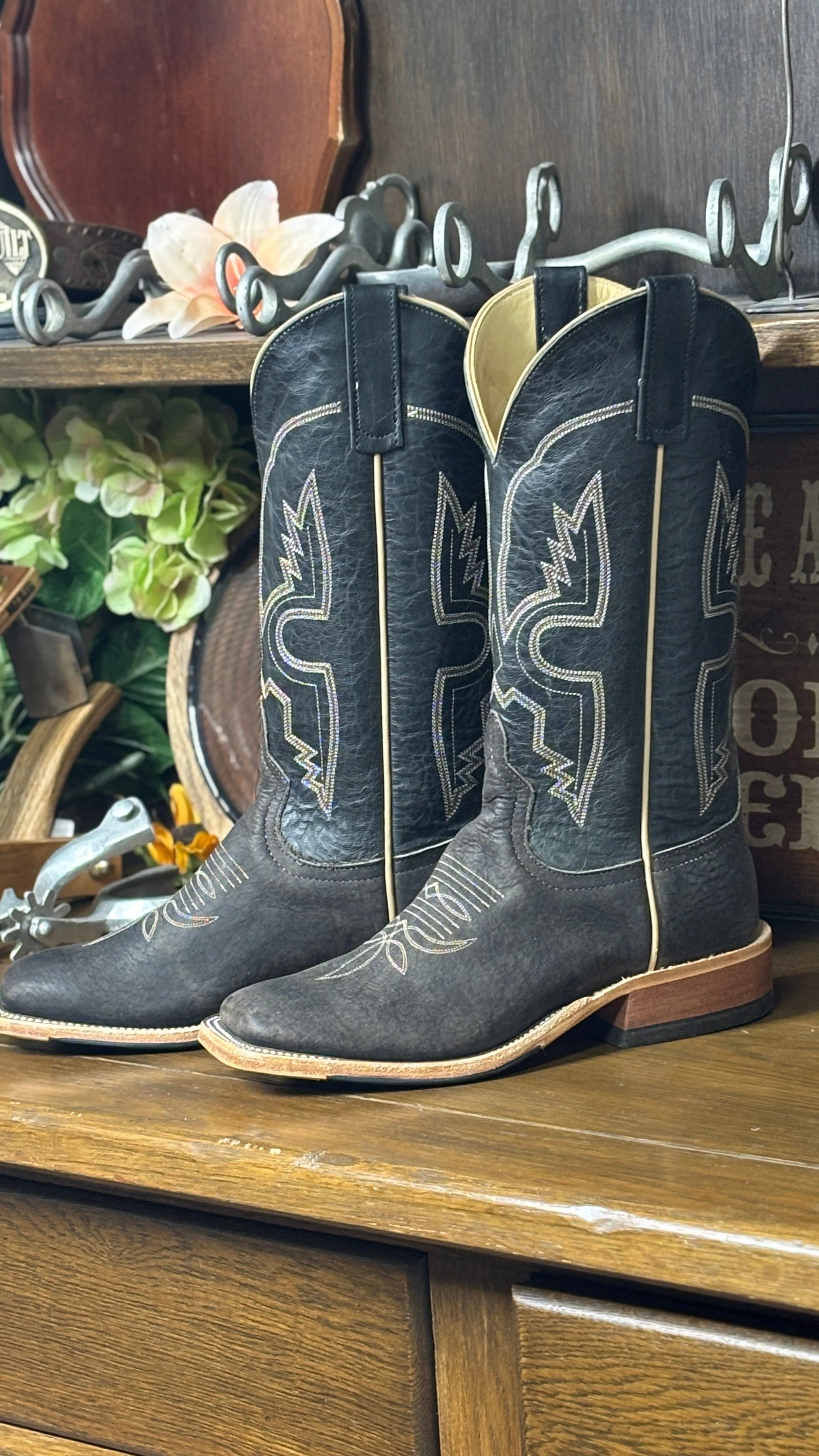 Black Bison Anderson Bean Boots