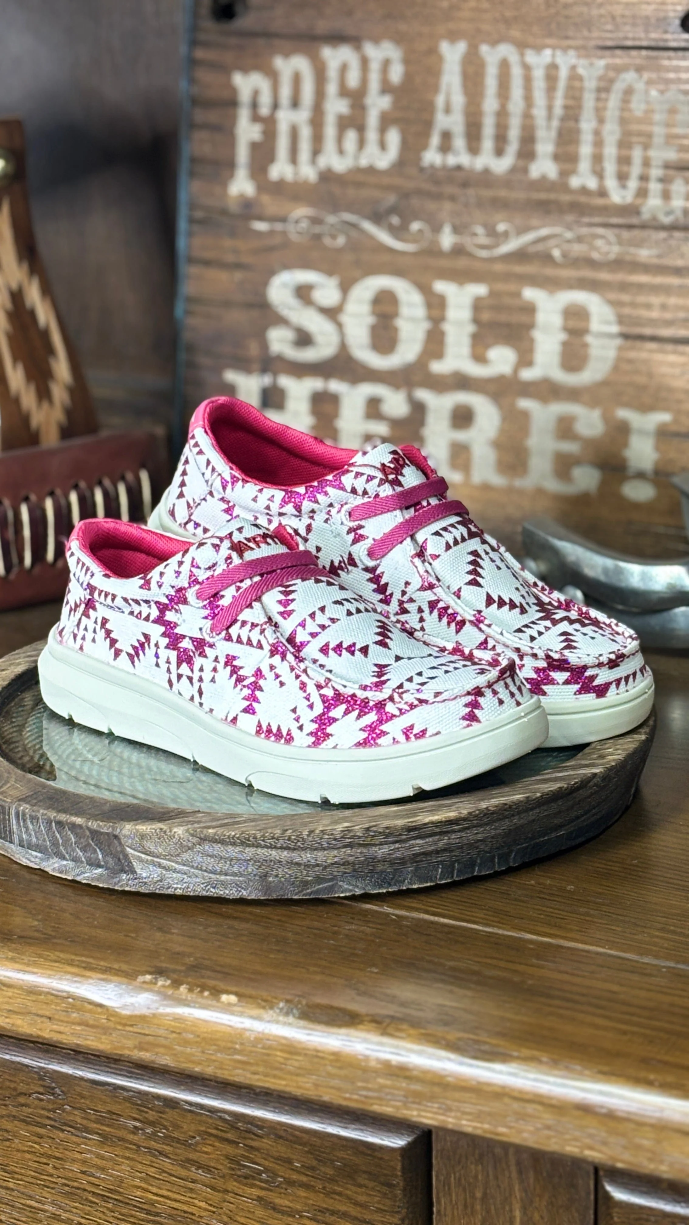 Girl's Hilo by Ariat ~ Southwest - Image 3