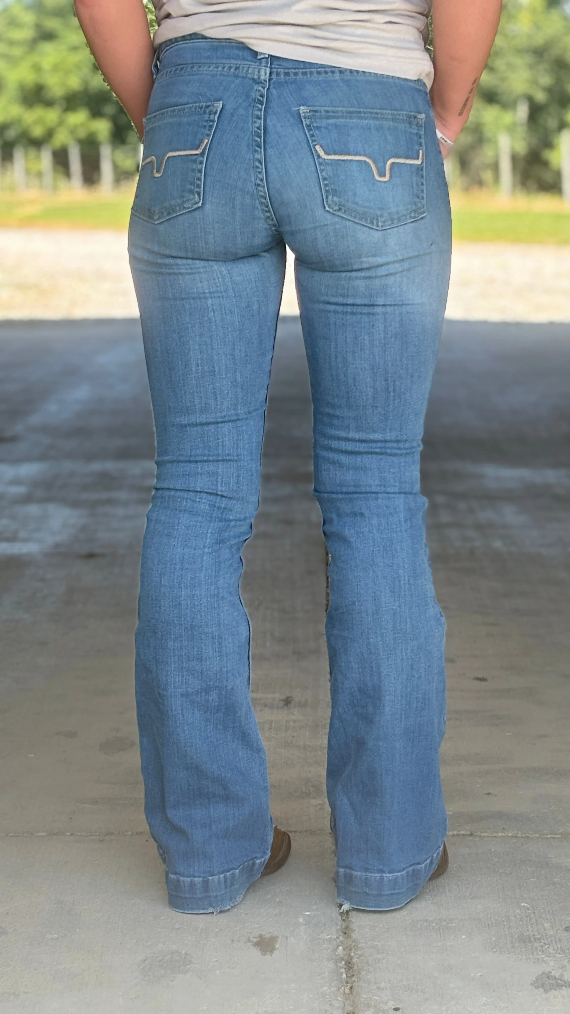 Kimes Ranch "Lola Soho Fade" Jeans