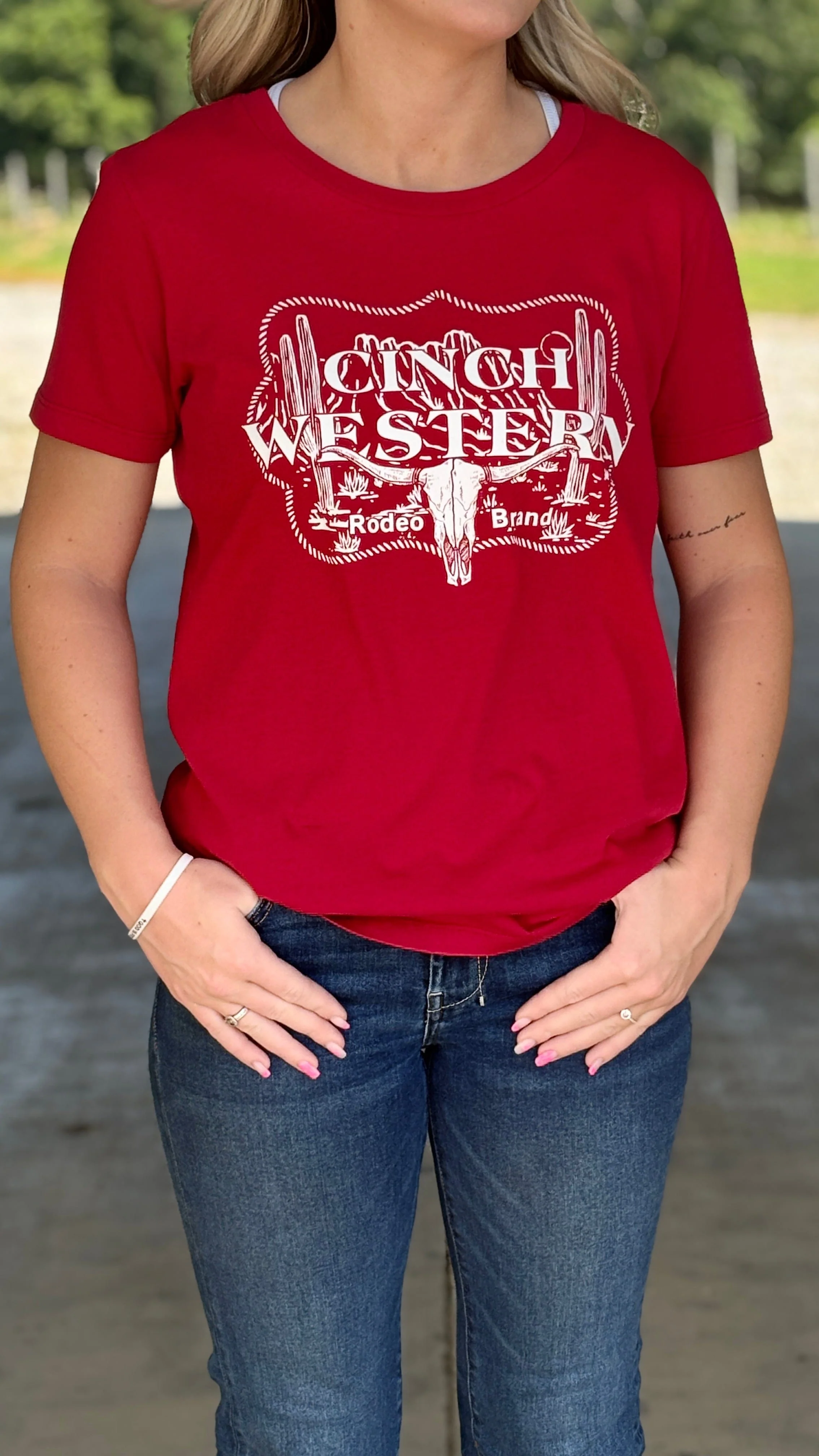 Ladies Cinch Brand Print Tee ~ Red