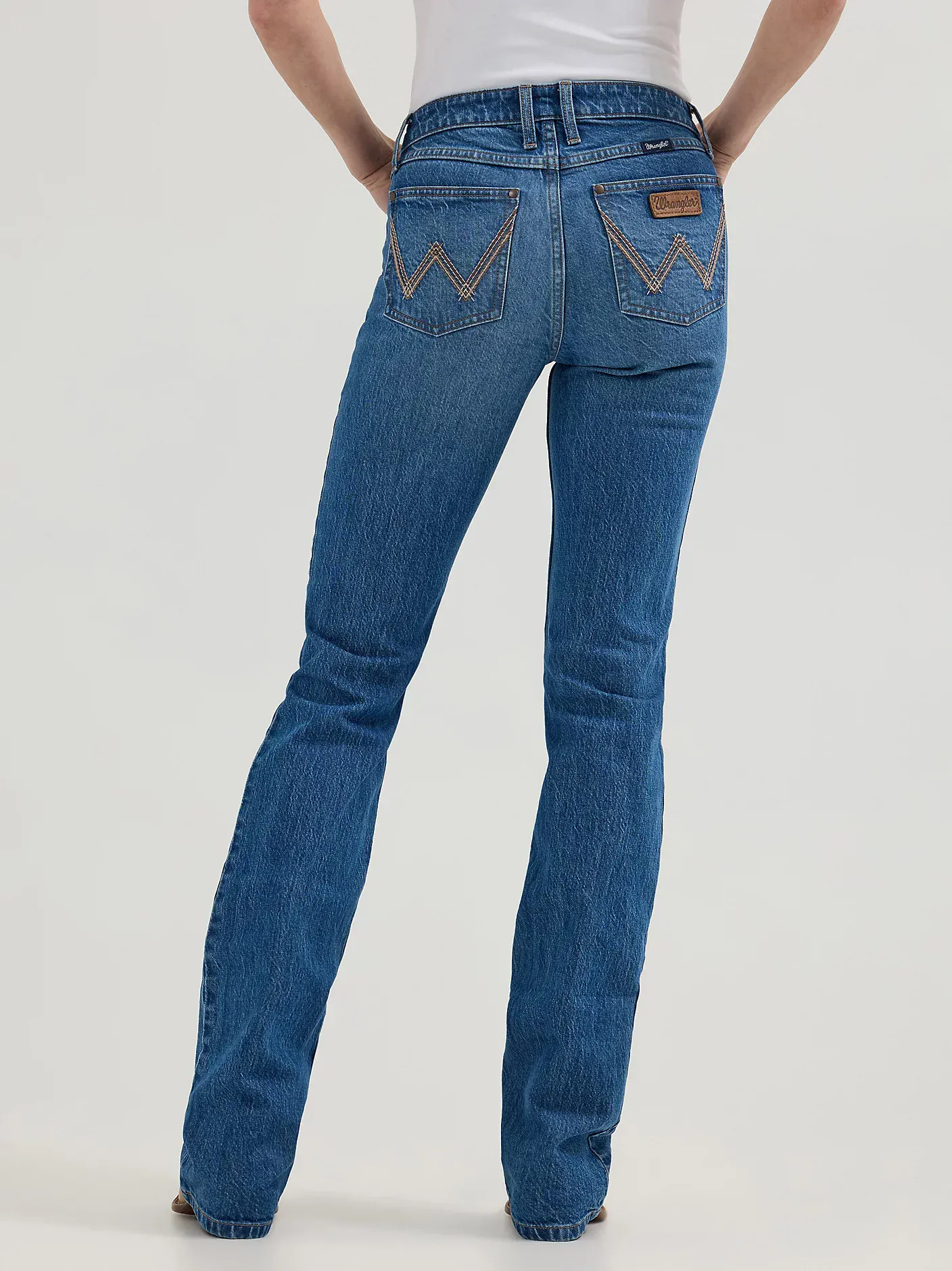 Ladies Wrangler Retro Mae Jeans - Image 2