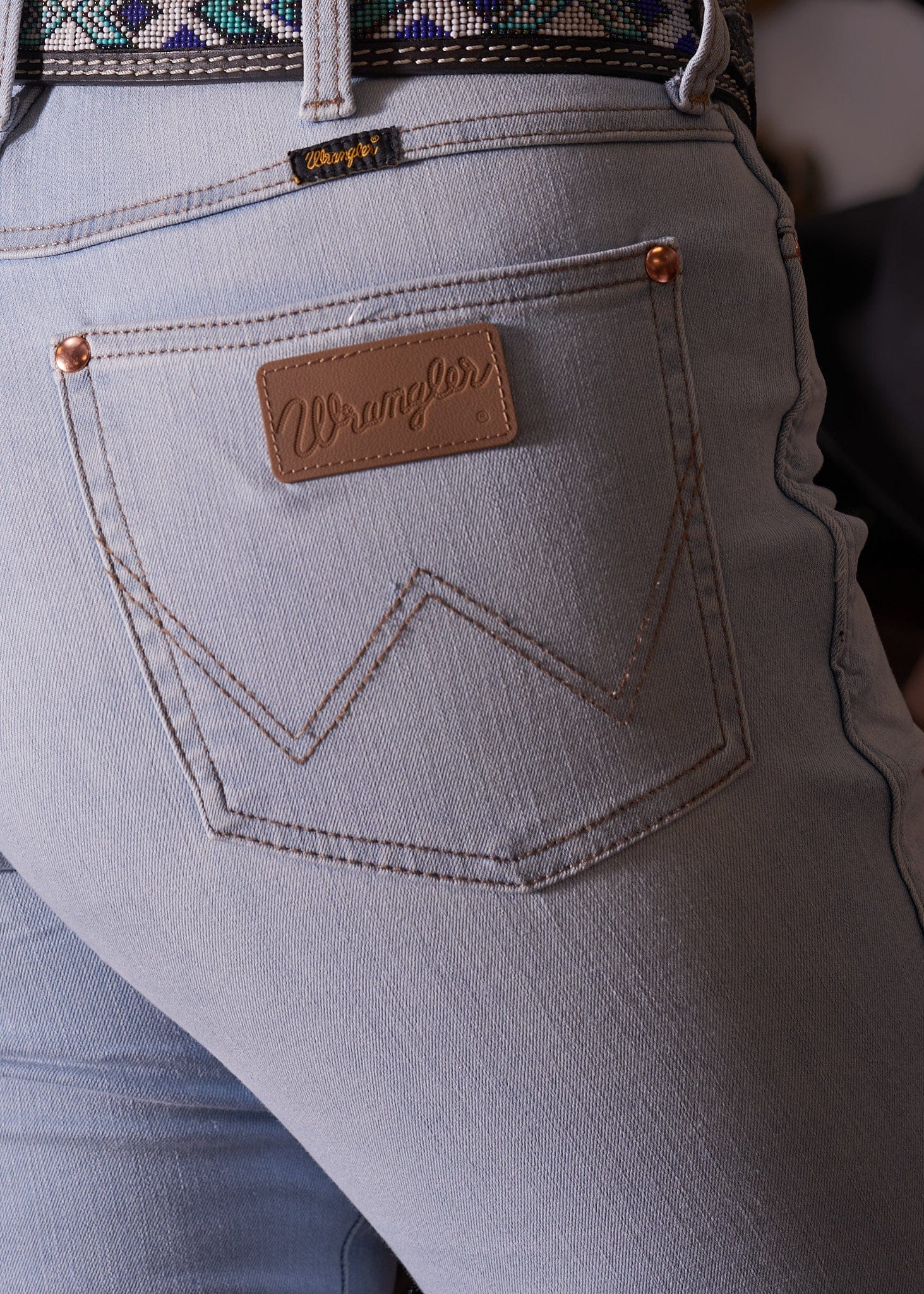 Lainey Wilson Ram Hem by Wrangler X - Image 4
