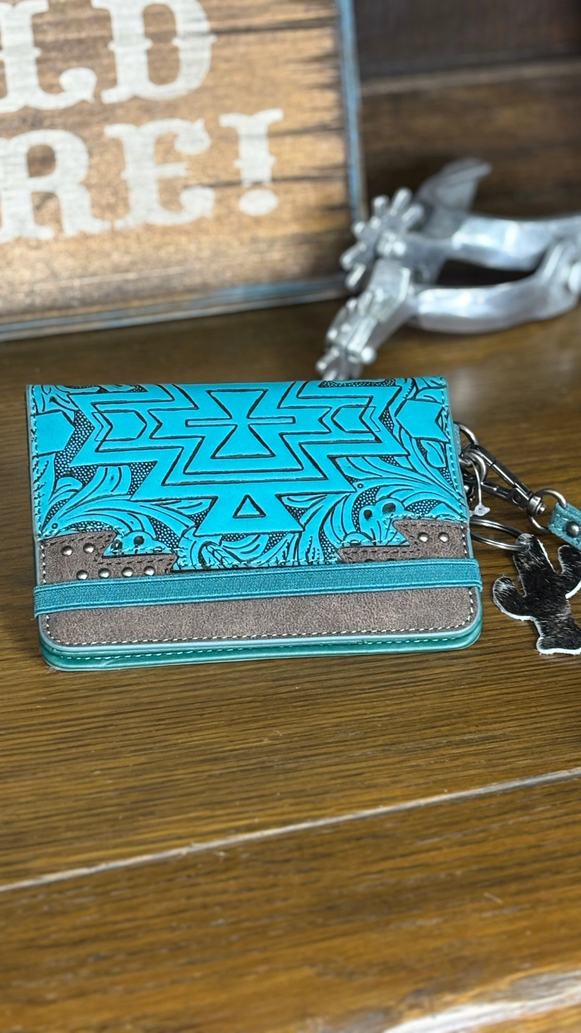 MW Tooled Aztec Collection Wrap Wallet - Image 4