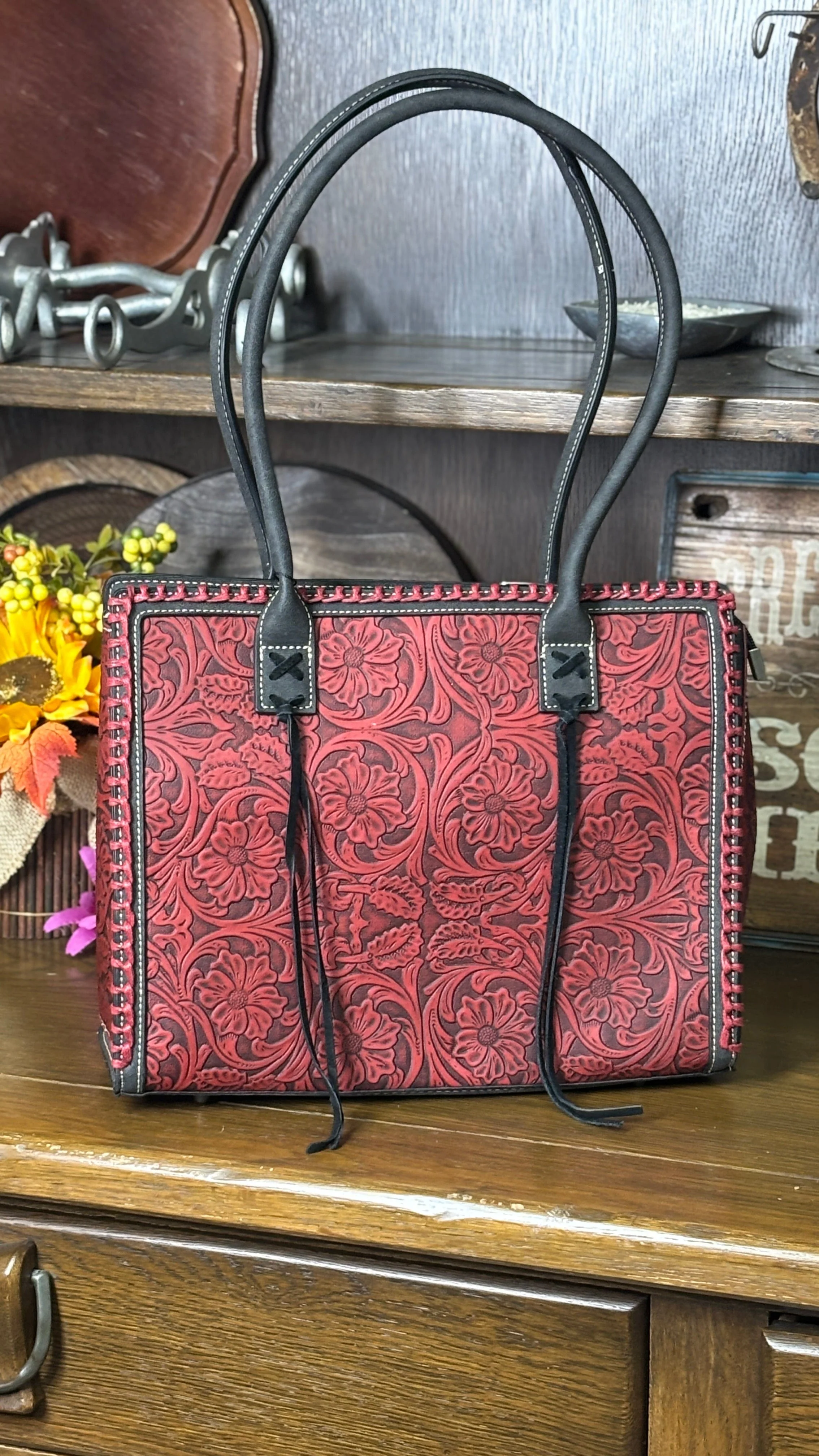 MW Tooled Concealed Carry Tote ~ Red