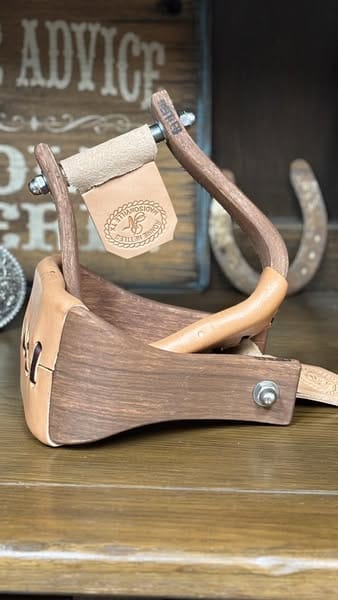 Nettles Stirrups ~ Chisholm Gunstock Oiled ~ 4"