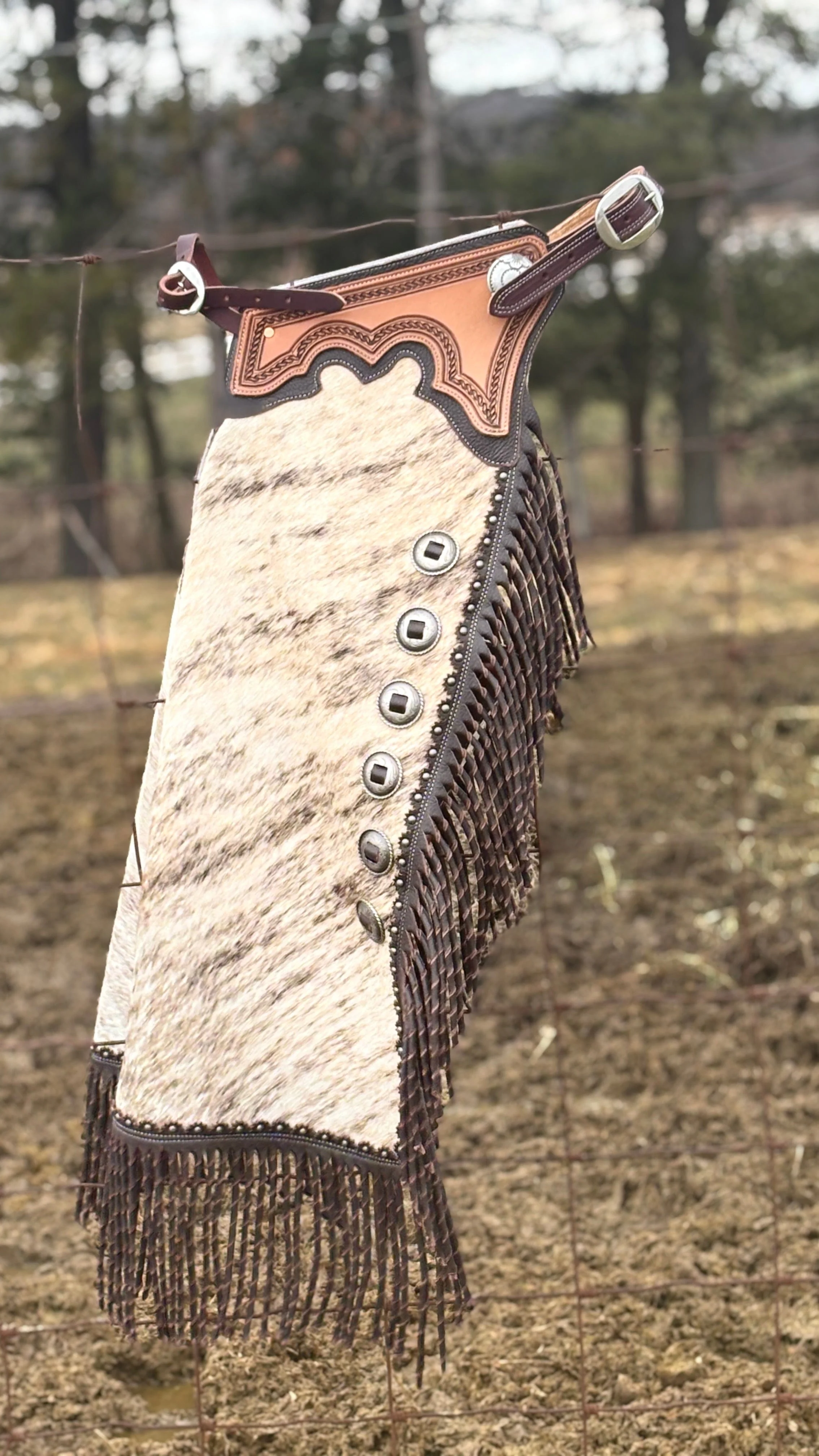 Rockin Cowhide Chinks (Size Large Only)