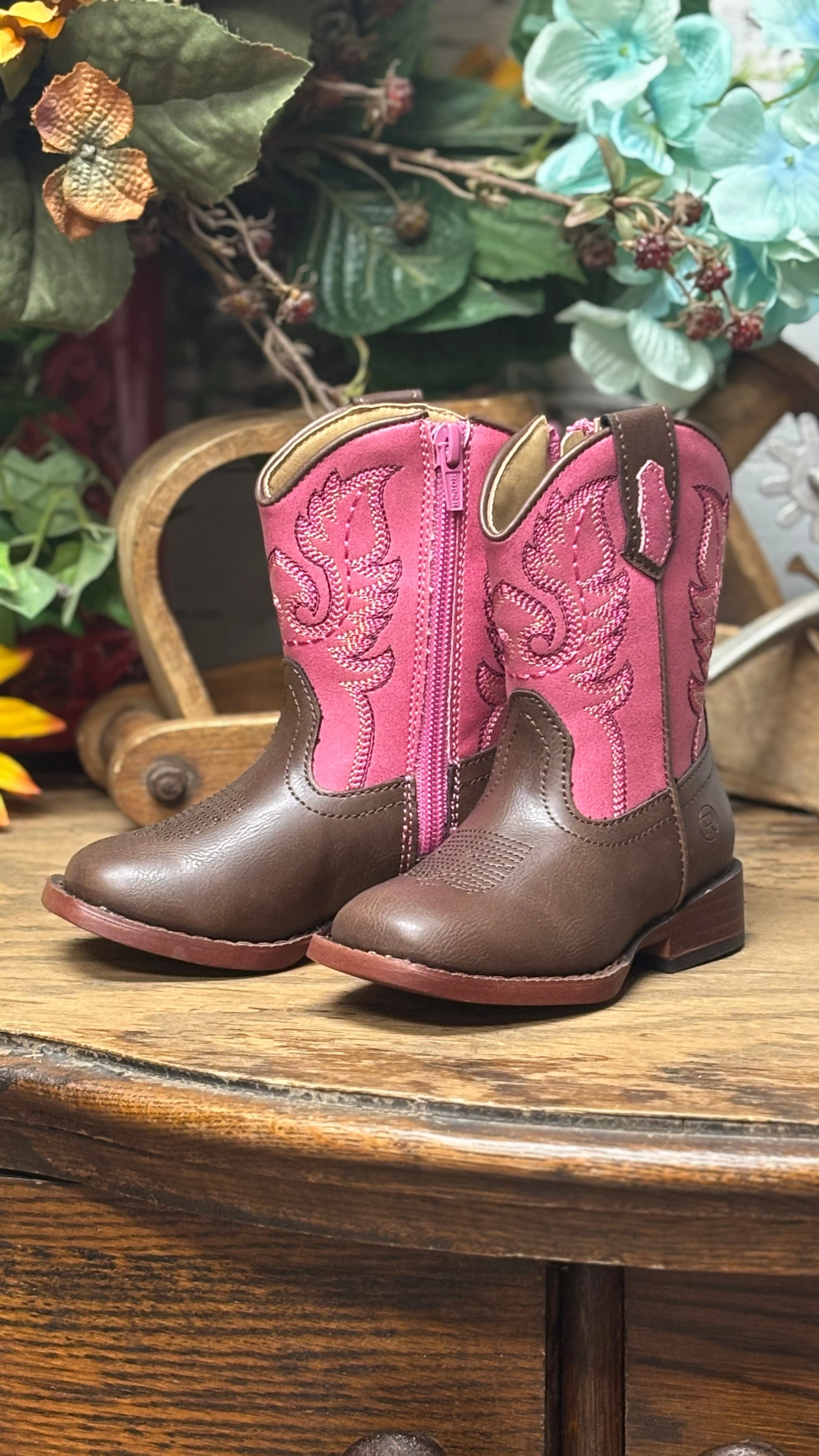 Texsis Boots by Roper ~Pink
