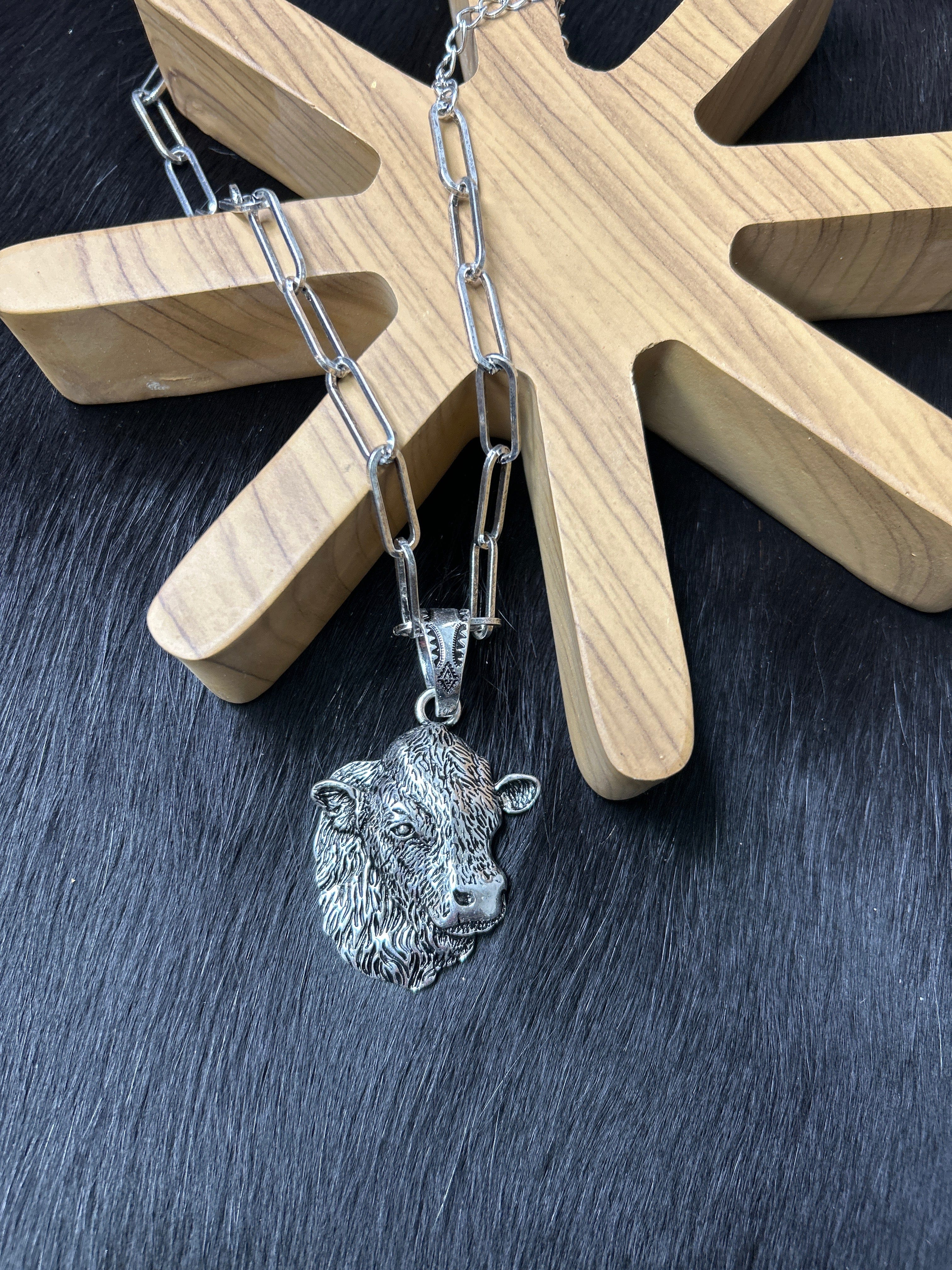Western Cow Head Pendant Necklace