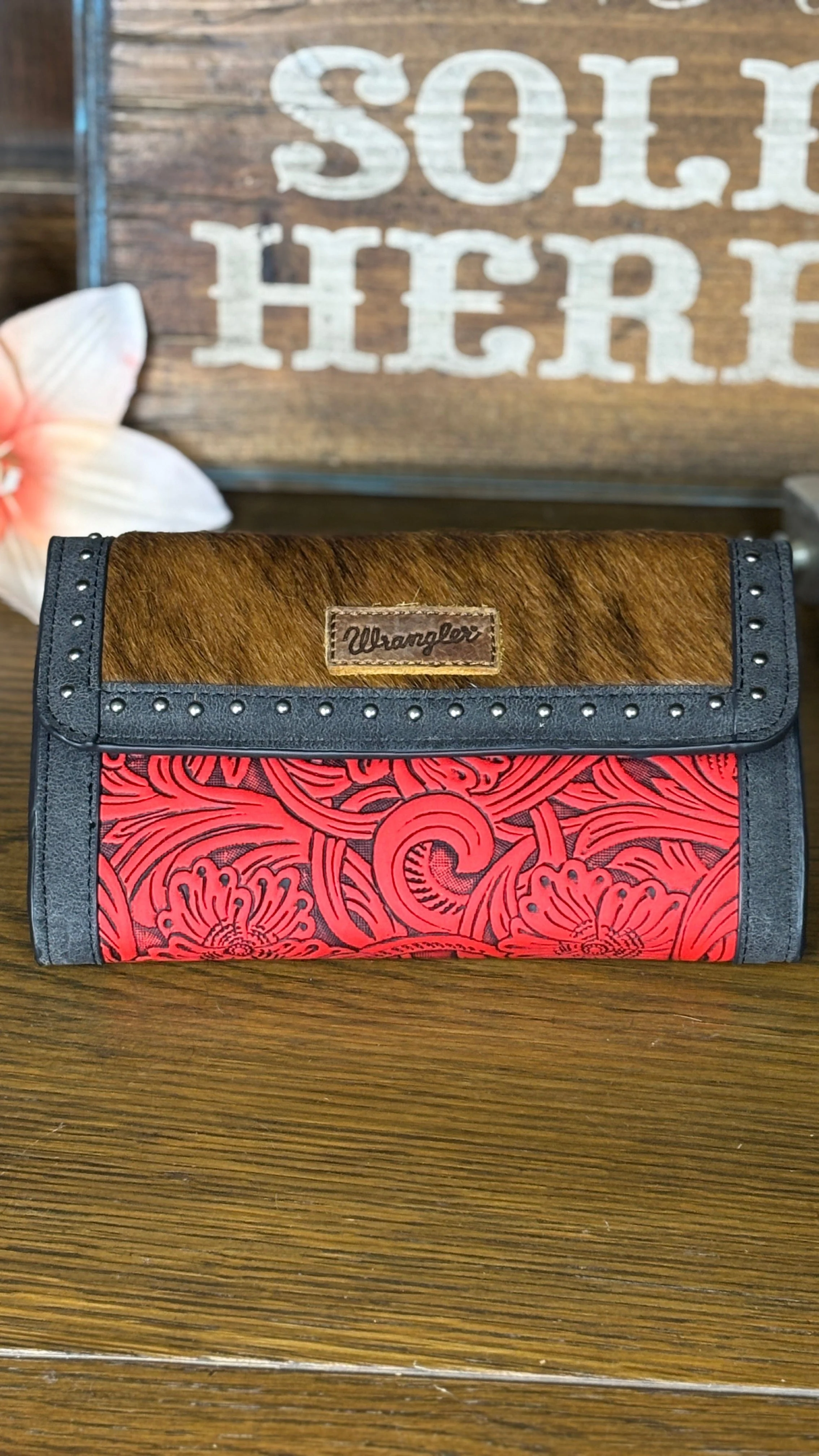 Wrangler Cowhide Wallet/Wristlet/Crossbody Bag - Image 2