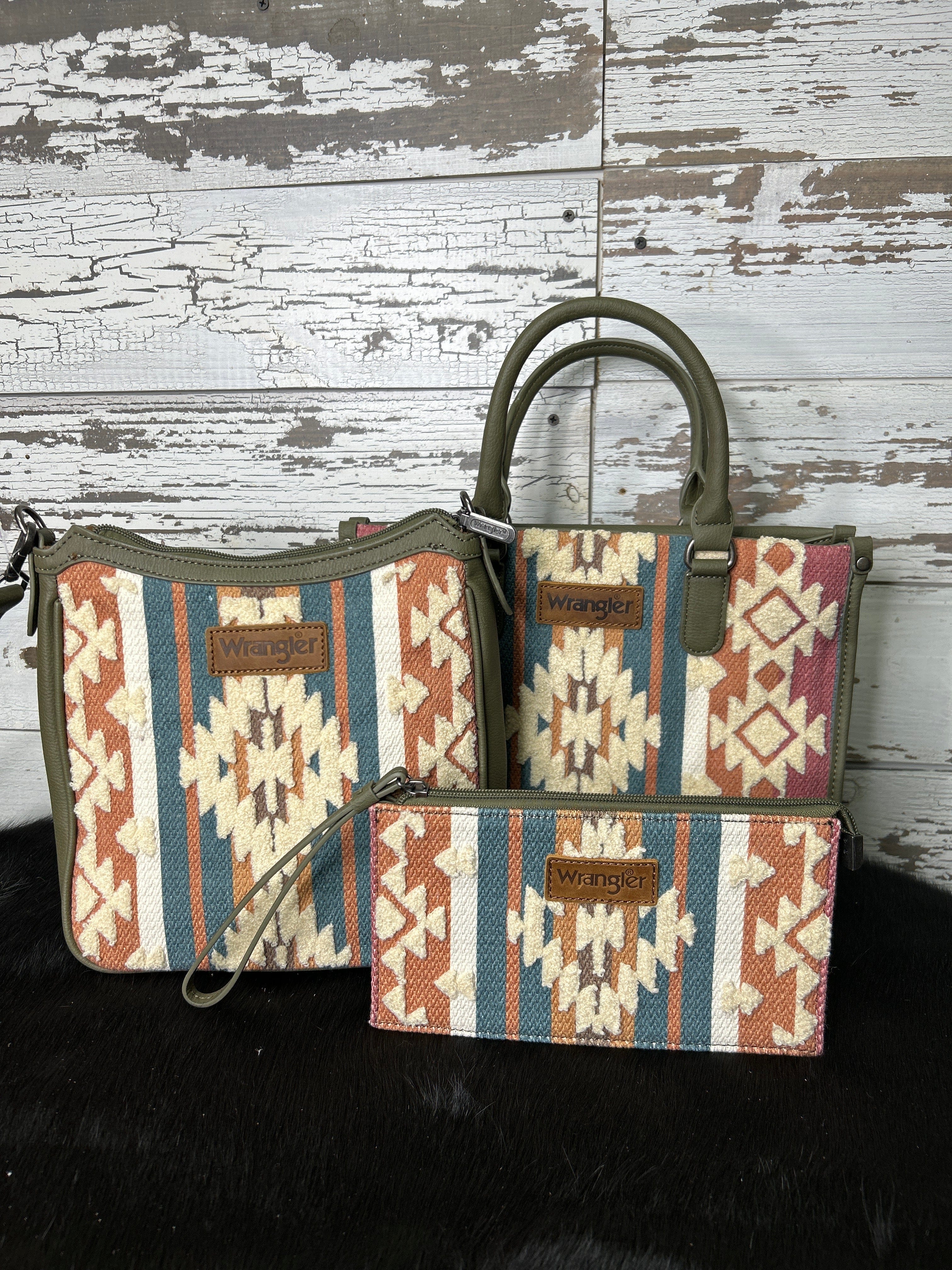 Wrangler Sherpa Aztec Canvas Tote/Crossbody - Green - Image 2
