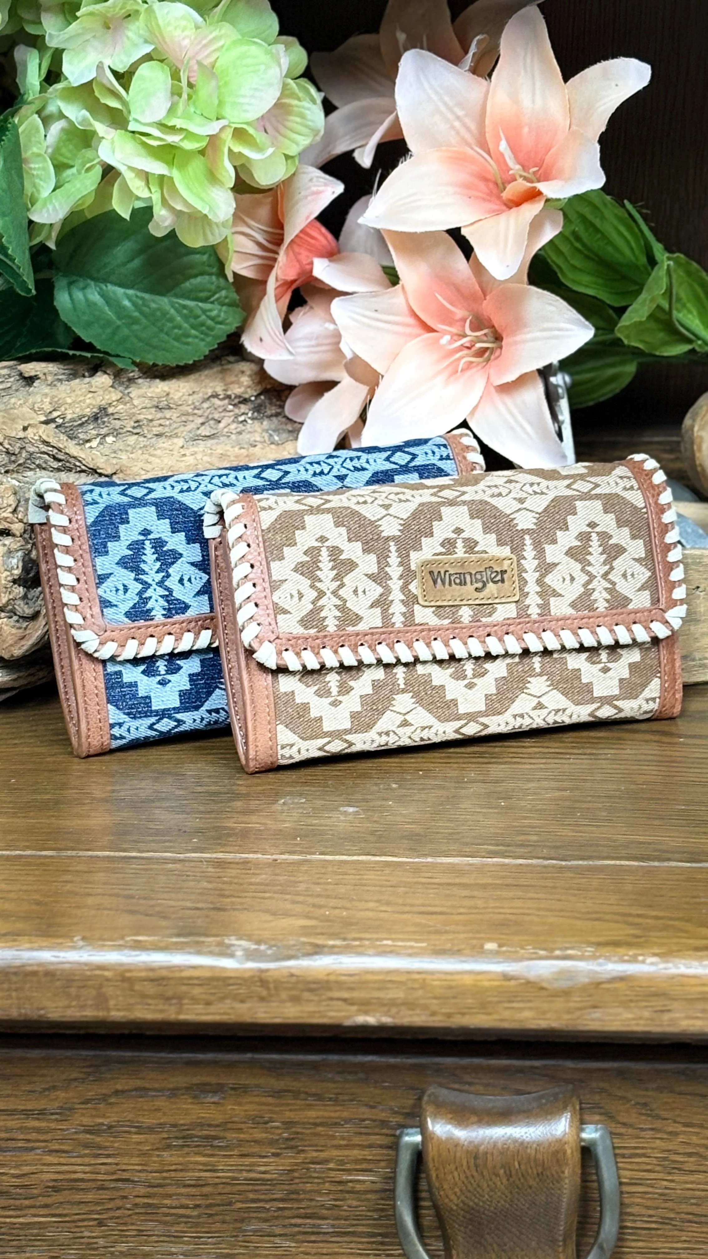 Wrangler Southwest Wristlet/Crossbody