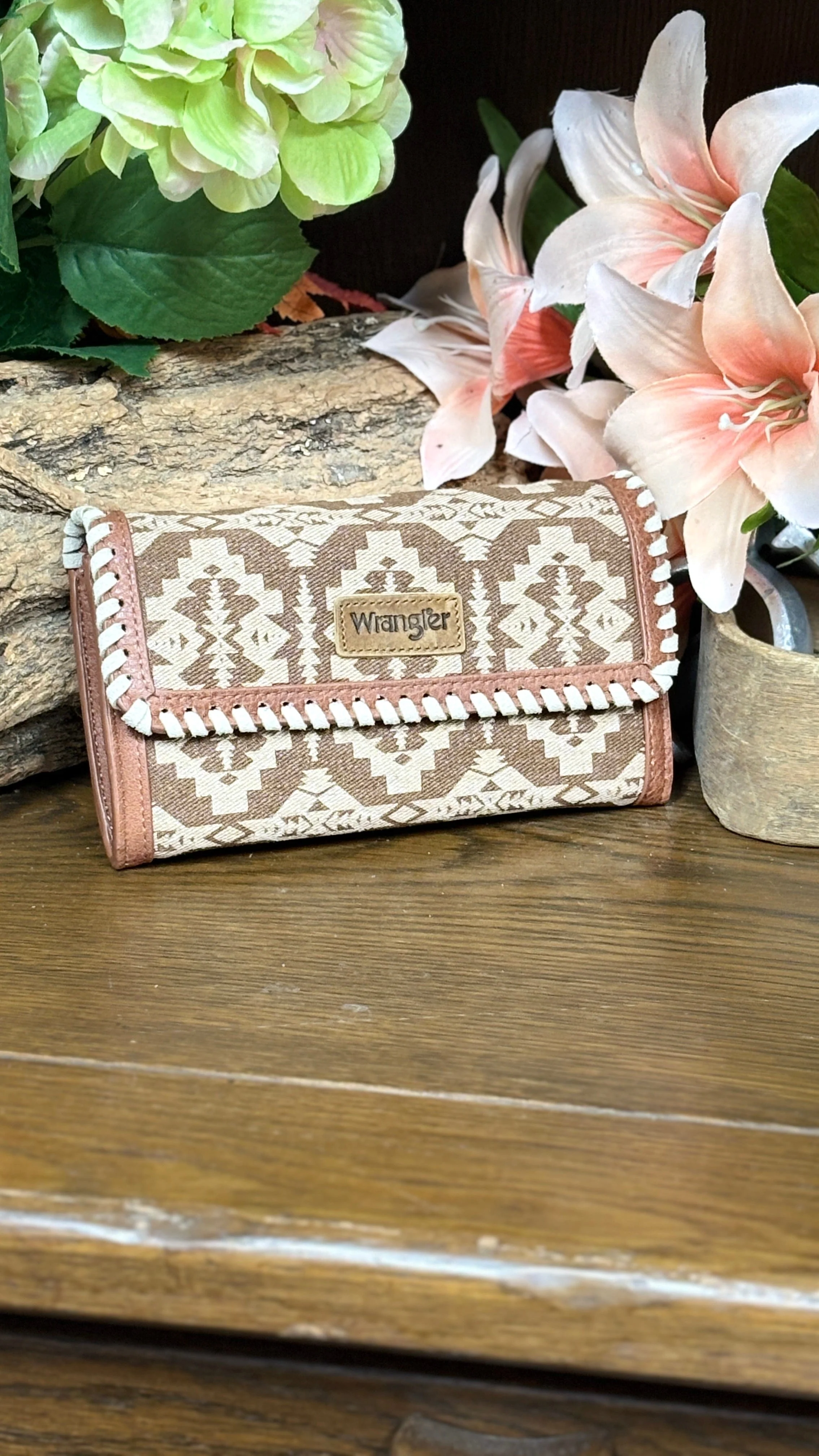 Wrangler Southwest Wristlet/Crossbody - Image 3
